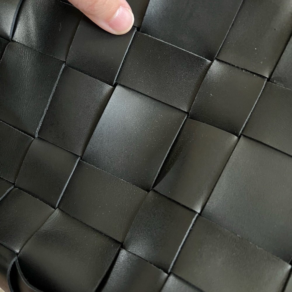 St. Agni Charcoal Leather Tote - Picture 4 of 6